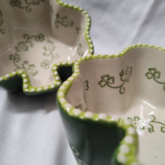 temp-tations® 'Floral Lace' Green Shamrock Clover 8oz set of 2 Ramekins - Picture 3 of 6